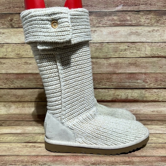Ugg Cardy Tripple Button Boots - Picture 3 of 10